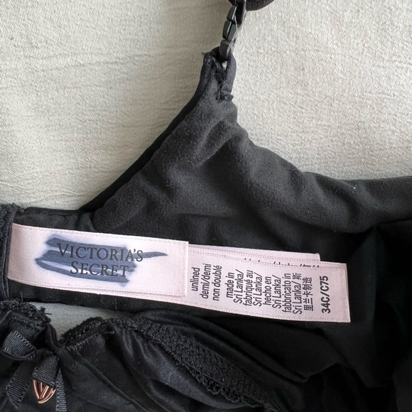 Victorias Secret Bra - Picture 3 of 3